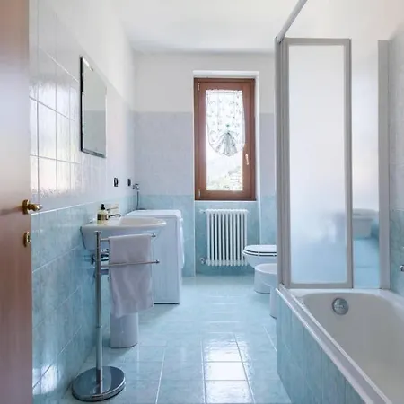 Apartment Modern With Balcony-garage-and Pool Bellano