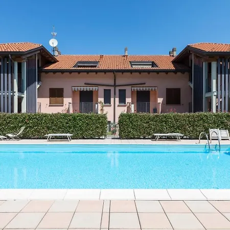 Appartement Modern With Balcony-garage-and Pool *